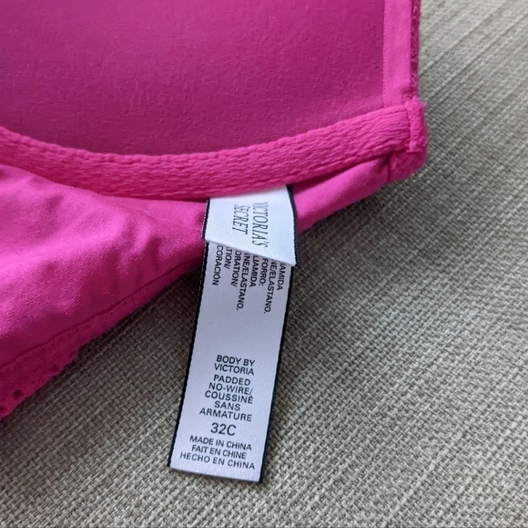 VICTORIA'S secret body by Victoria lace padded nowire pink bralette bra 32C B069 - Picture 2 of 7